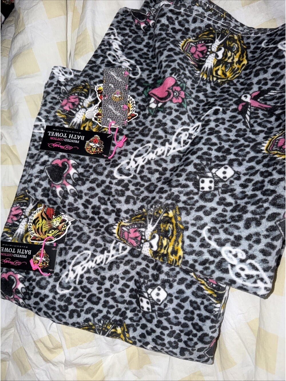 Ed Hardy Bath  Set (2) Towels  Tiger Dice Heart Leopard Print NWT